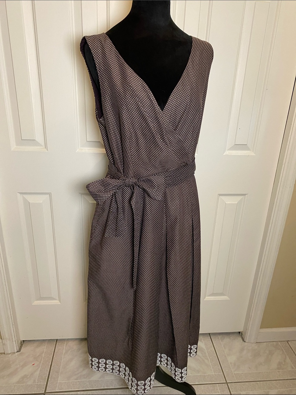 Julian Taylor Sleeveless Brown & White Polka Wrap Dress with Tie Waist Size 12